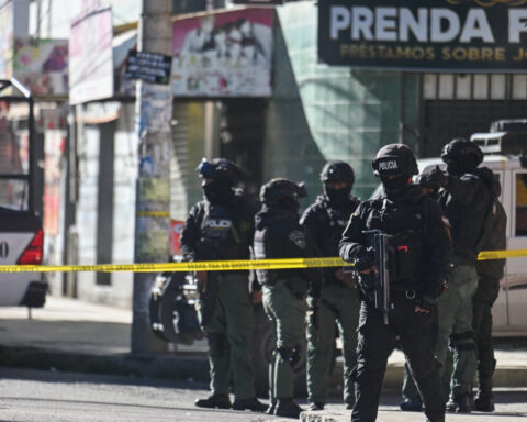 Bolivia detains attorney general, government ministry says