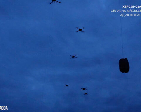 Ukrainian drones deliver new batch of food to Russian-occupied Oleshky
