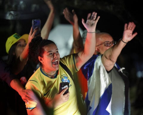 Bolsonaro beats expectations in Brazil presidential vote, faces Lula in runoff