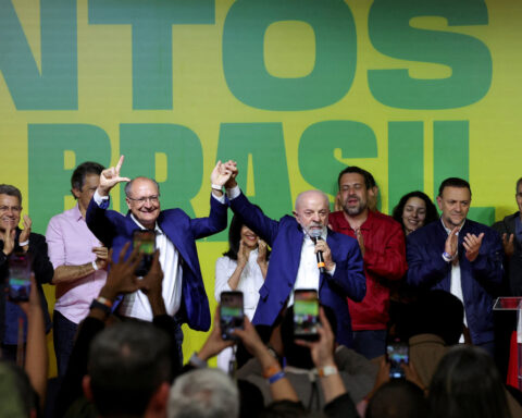 Brazil's Lula weighs VP Alckmin as next finance minister to woo centrist voters