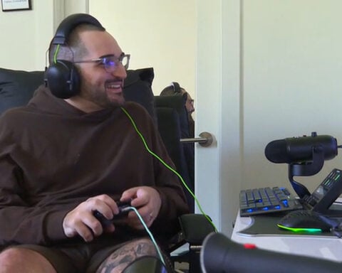 Man turns ALS diagnosis into mission through gaming