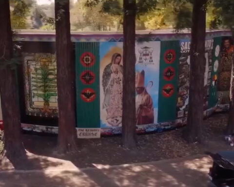 Sacramento artist brings Latino history to life with elaborate Southside Park mural