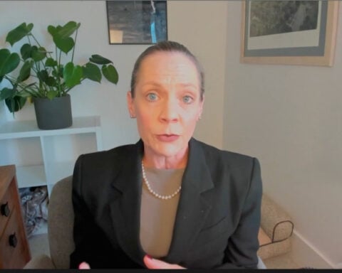 Infectious disease expert on potential Russia plague: lack of information from Russia 'concerning'