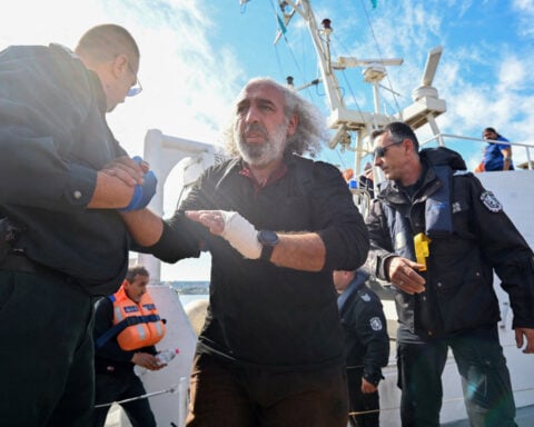 Bulgaria halts rescue operation for crew of sunken ship