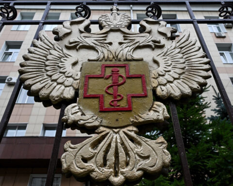 Russia says no epidemic risk as WHO pushes for transparency on plague lab death