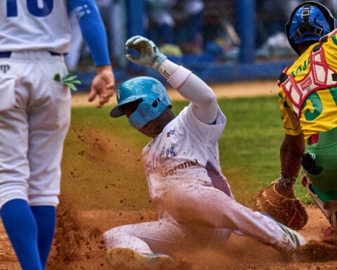 Industriales become first Cuban baseball team to wear a private sponsor logo