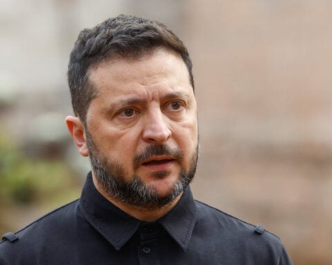 Zelenskiy says Ukraine expects Europeans to join talks with US