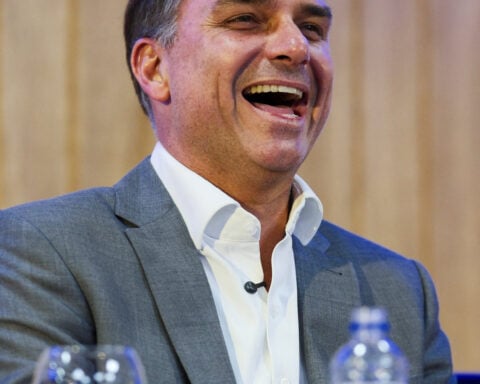Flavio Bolsonaro slightly ahead of Lula in Brazil runoff, Datafolha poll shows