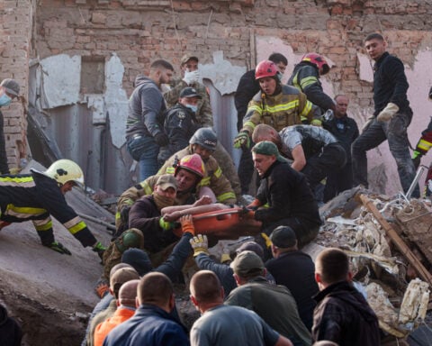 Russian strike on Ukrainian public buses kills 30 people as blackouts worsen in Kyiv