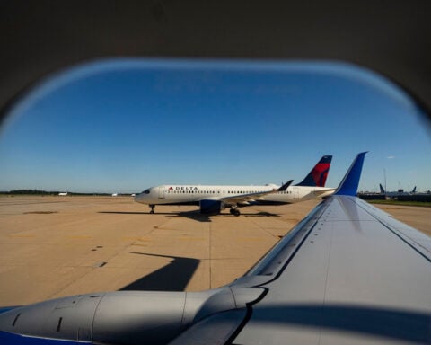Delta expects higher fares and strong demand through the holiday season