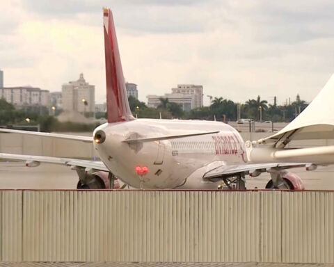 Severe turbulence injures at least 8 aboard Avianca flight, forcing emergency landing in Miami