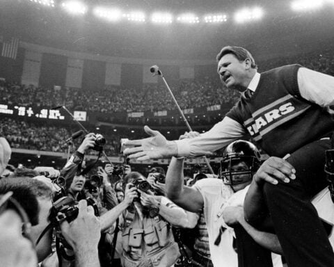 Mike Ditka tributes pour in from President Trump, former President Obama, Chicago and the NFL