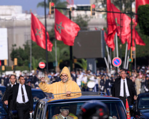 Moroccan king says migration cooperation model with Spain hit limit