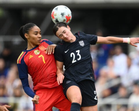 Spain scores twice in the first 14 minutes to sink the USWNT 2-0 in a matchup of No. 1 vs. No. 2