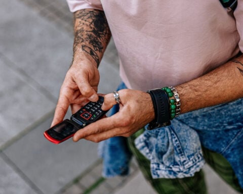 Think you can’t live without a smartphone? Why a flip phone might be an upgrade