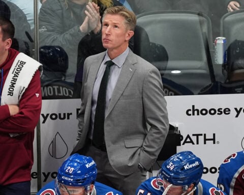 Arizona State in talks with Colorado Avalanche assistant Dave Hakstol about hockey coach job