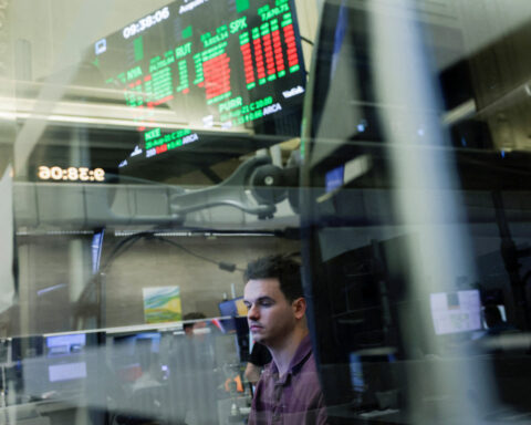 S&P 500 opens lower after bank earnings; chips weigh