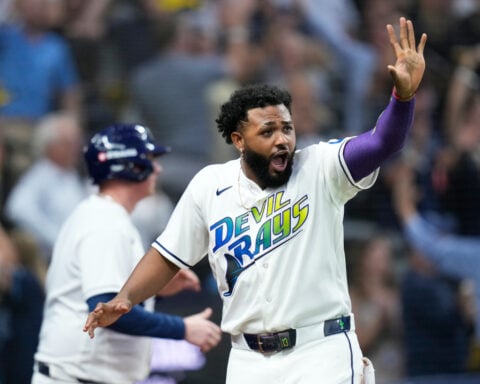 Freddy Peralta, Liam Hicks lift the Rays to a 3-1 win over the Guardians that evens the ALCS at 1-1