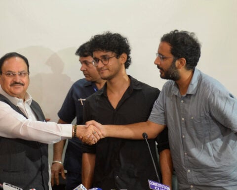 'Cockroach' movement leaders jailed for 5 days after scaling barricades at New Delhi protest