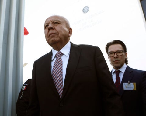 Mexican judge closes the case against immigration chief Francisco Garduño over 2023 Juarez fire