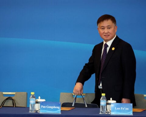 China's central bank chief urges 'comprehensive' view on global imbalances