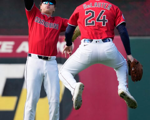 Halpin’s go-ahead homer flips Game 3 as Guardians beat Rays 3-2 for 2-1 AL Championship Series lead