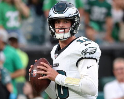 Jalen Hurts sidelined by a blood clot, the latest bad news in a rough season for the Eagles