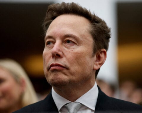 Elon Musk agrees to settle lawsuits over 2024 election lottery