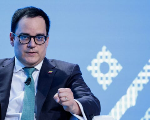 Top economic adviser says Centerview remains Venezuela's financial adviser