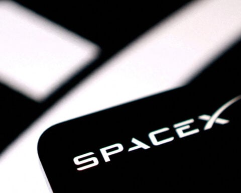 SpaceX's spectrum deal still leaves it far from rivaling telecom giants