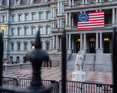 Painting Eisenhower Building would diminish historic character of White House complex, report says