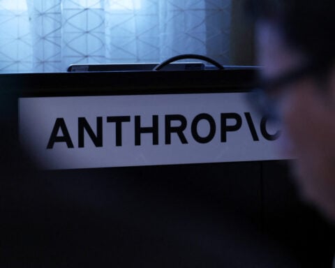 Anthropic signs lease for first Canadian data center