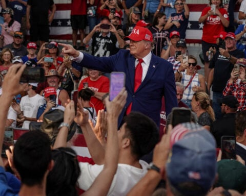 Trump mocks popularity of the name Mohammad, common among Muslims