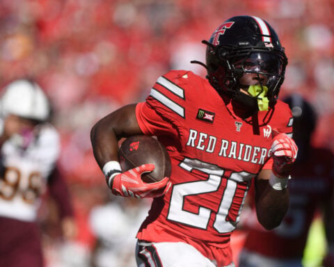 Williams, Roberts ignite No. 10 Texas Tech in 53-25 win over Arizona State