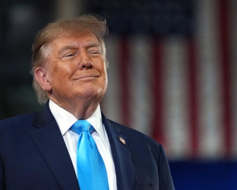 Trump's new pitch for Republican candidates — they're really good looking