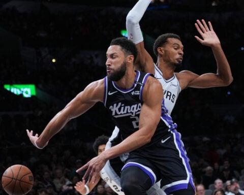 Kings guard Ben Simmons tears his Achilles tendon in practice