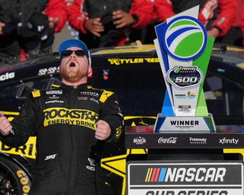 Reddick wins in Phoenix as NASCAR Cup Series championship tightens after miserable day for Larson