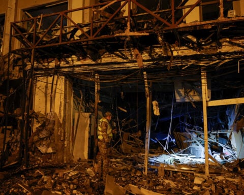 Russian strike kills woman, hits Kyiv subway station, mayor says