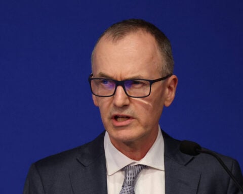 Australia central banker sees signs of labour market easing
