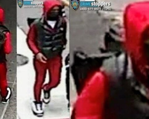 Transit advocates call for ban on face coverings in NYC subway system following deadly Midtown shooting