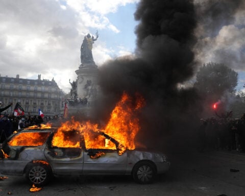 Paris police issue overnight curfew in 2 areas of French capital to try to prevent further disorder