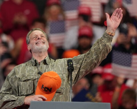 Trump rallies in Kansas as rising farm costs fuel Republican concerns about voter turnout