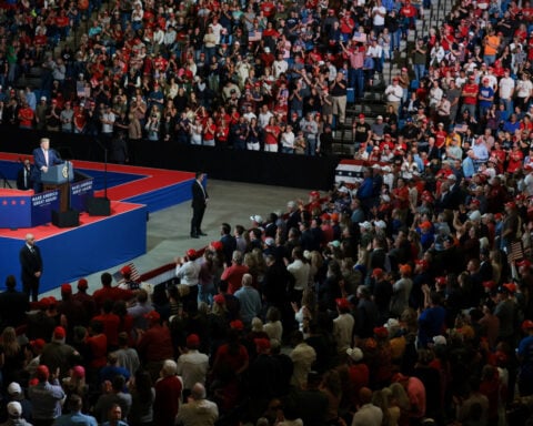 Trump warns Kansans that US will 'burn' like France if Democrats win