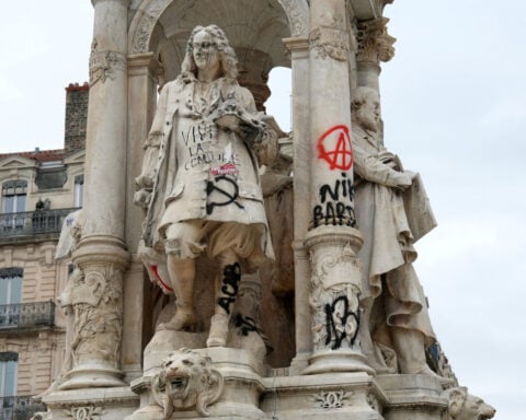 France to deploy troops, admits to failures over weekend unrest