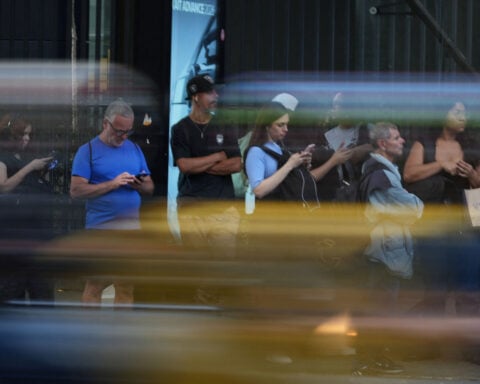 Brazil’s love affair with cellphones turns theft into an election flashpoint