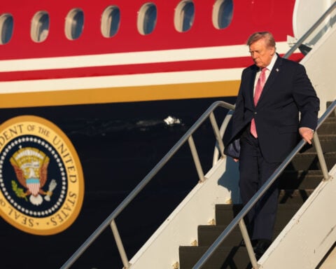 CNN warns Trump White House: Restore Air Force One access or face further legal action
