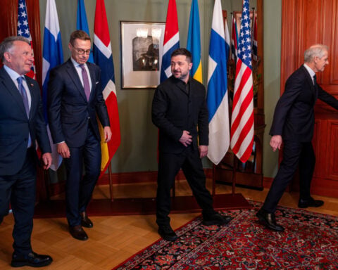 US envoy Witkoff to meet Putin, Trump presses Kyiv to settle