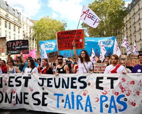 France backs UNESCO drive to involve more young people in political decisions