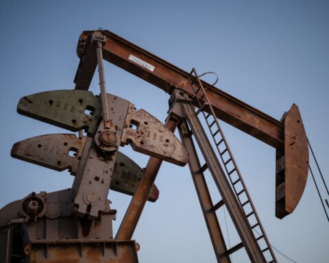 Oil prices steady as investors weigh geopolitics, lower US stockpiles