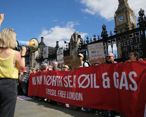 Trump welcomes Britain’s decision to approve new North Sea gas field